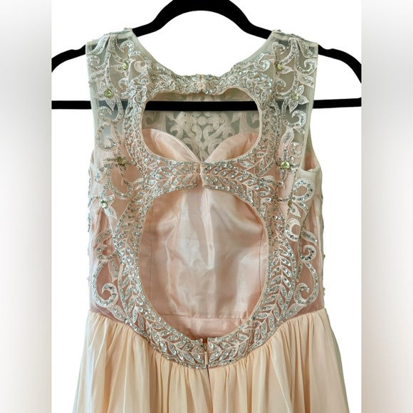 Cinderella Divine Full Length Prom/Formal Dress - Picture 3 of 5